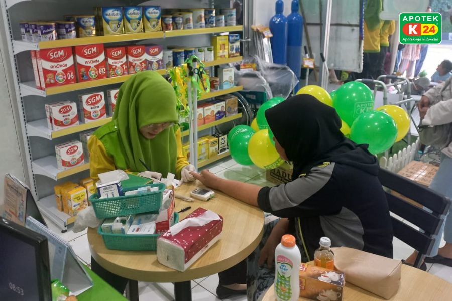 Apakah di Apotek Bisa Cek Gula Darah? Bisa di Apotek K-24!